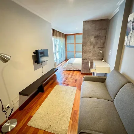 Urban Apartment *